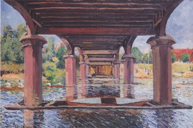 Sous le pont de Hampton Court